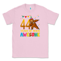 Bubblegum Pink 44 years old birthday sloth dabbing 44th birthday sloth Classic Tee - linhVisuals
