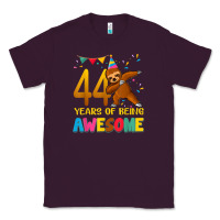 Plum 44 years old birthday sloth dabbing 44th birthday sloth Classic Tee - linhVisuals