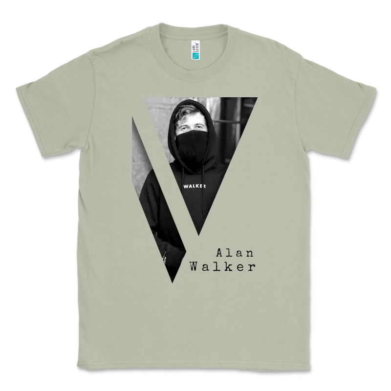 Copy Classic Tee by linhVisuals | Teevron