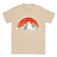 Mushroom retro vintage steamboat springs colorado distressed t shirt Classic Tee - linhVisuals