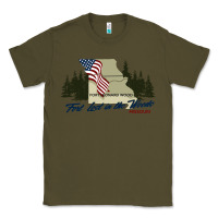 Army Green fort leonard wood fort lost in the woods missouri pullover hoodie Classic Tee - linhVisuals