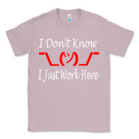 Lilac i don't know i just work here     t shirt Classic Tee - linhVisuals