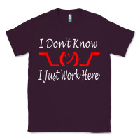 Plum i don't know i just work here     t shirt Classic Tee - linhVisuals