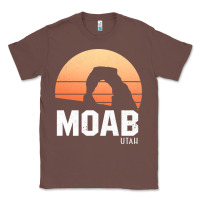 Chestnut moab utah arches national park vintage retro outdoor hiking pullover h Classic Tee - linhVisuals