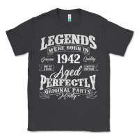 Smoke legends were born in 1942 year of birth birthday t shirt Classic Tee - linhVisuals