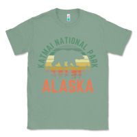 Sage katmai national park alaska bear hiking travel nature retro pullover h Classic Tee - linhVisuals