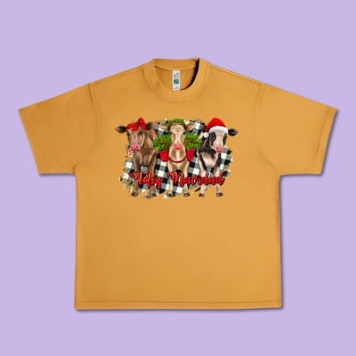 Feliz Navidad Heifers Front View Urban Heavy Tee Designed By Ranaportraitstore