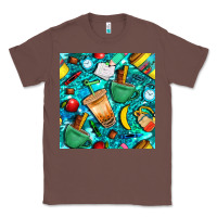 Chestnut school boy coffe cup with camouflage seamless pattern bbs Classic Tee - BundleAndBundleShop
