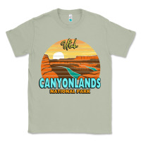 Matcha Canyonlands Moab Utah National Park Nature Outdoor Lovers Classic Tee - baoMotion
