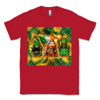 Red St. Patrick's Day gnome Classic Tee - FaDigitalArtStudio