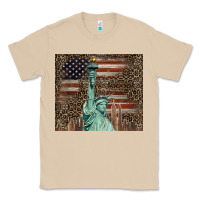 Mushroom statue of liberty tumbler Classic Tee - BarkalooDesign