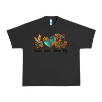 Pigment Black peace love duroc pig Urban Heavy Tee - LillyAllenDesigns