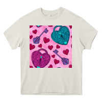 Cream valentines day lock and key seamless pattern Heavy Core Tee - BundleAndBundleShop