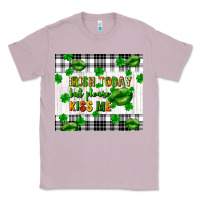Lilac Irish today but please kiss me st. patricks day Classic Tee - FaDigitalArtStudio