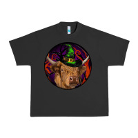 Pigment Black halloween highland cow round Urban Heavy Tee - RanaPortraitStore