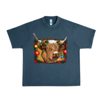 Midnight Navy highland cow christmas Urban Heavy Tee - RanaPortraitStore