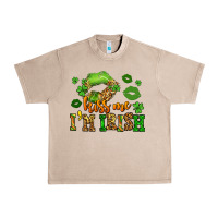 French Oak kiss me im irish st patricks lip stain Urban Heavy Tee - LillyAllenDesigns