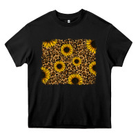 Black leopard sunflowers background Heavy Core Tee - RanaPortraitStore