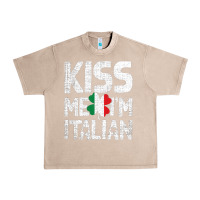 French Oak Kiss Me I'm Italian Urban Heavy Tee - ArtChic