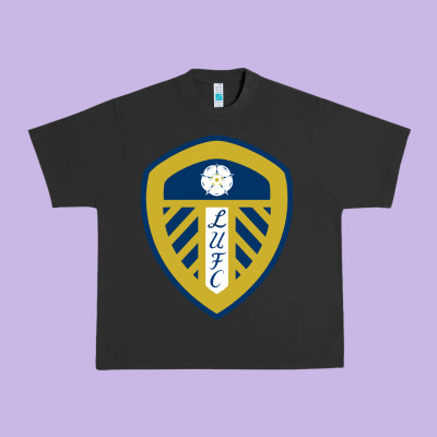 Leeds-fc Urban Heavy Tee Designed By Snappyart