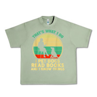 Oil Green that what i do i pet dogs read books and i know things t shirt Urban Heavy Tee - SnappyArt