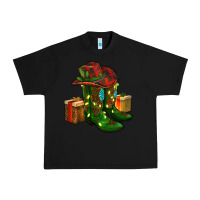 Black cowboy hat with boots christmas Urban Heavy Tee - RanaPortraitStore