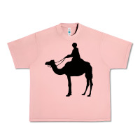 Salmon camel rider Urban Heavy Tee - artisFamous