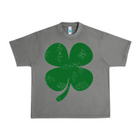 Tornado distressed green four leaf clover Urban Heavy Tee - artisFamous
