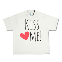 Pistachio Kiss Me Urban Heavy Tee - artisFamous