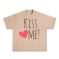Burro Kiss Me Urban Heavy Tee - artisFamous