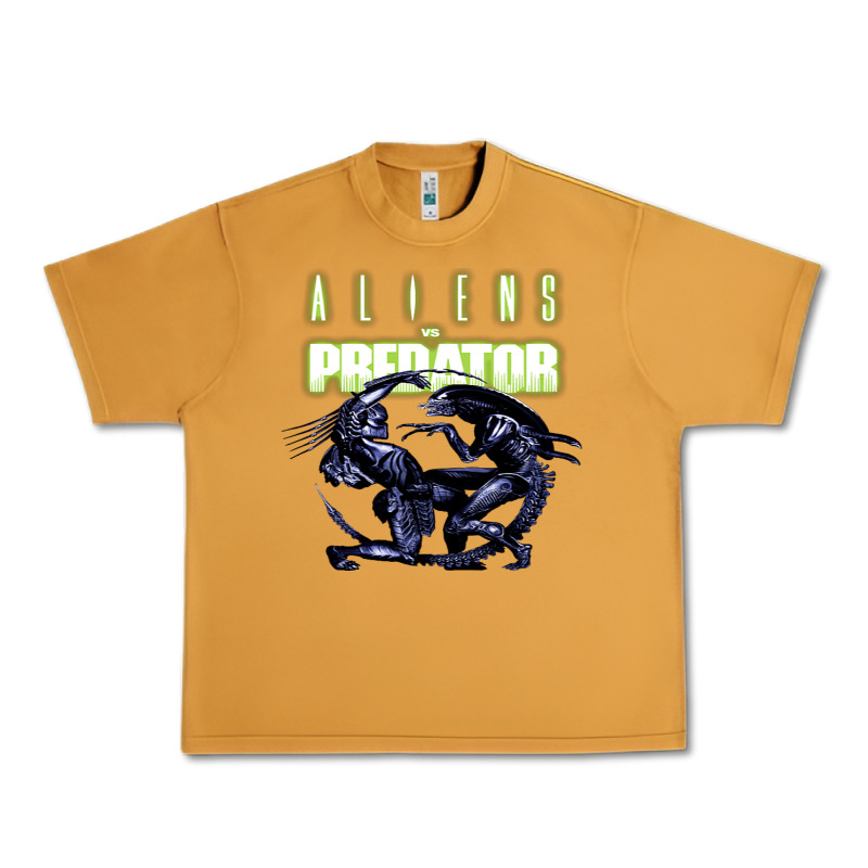 Predator Alien Urban Heavy Tee by artisFamous | Teevron