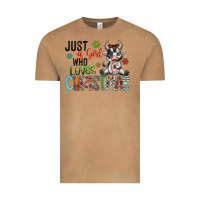 Vintage Camel just a girl who loves christmas Vintage Tee - CowhideDigitalArt