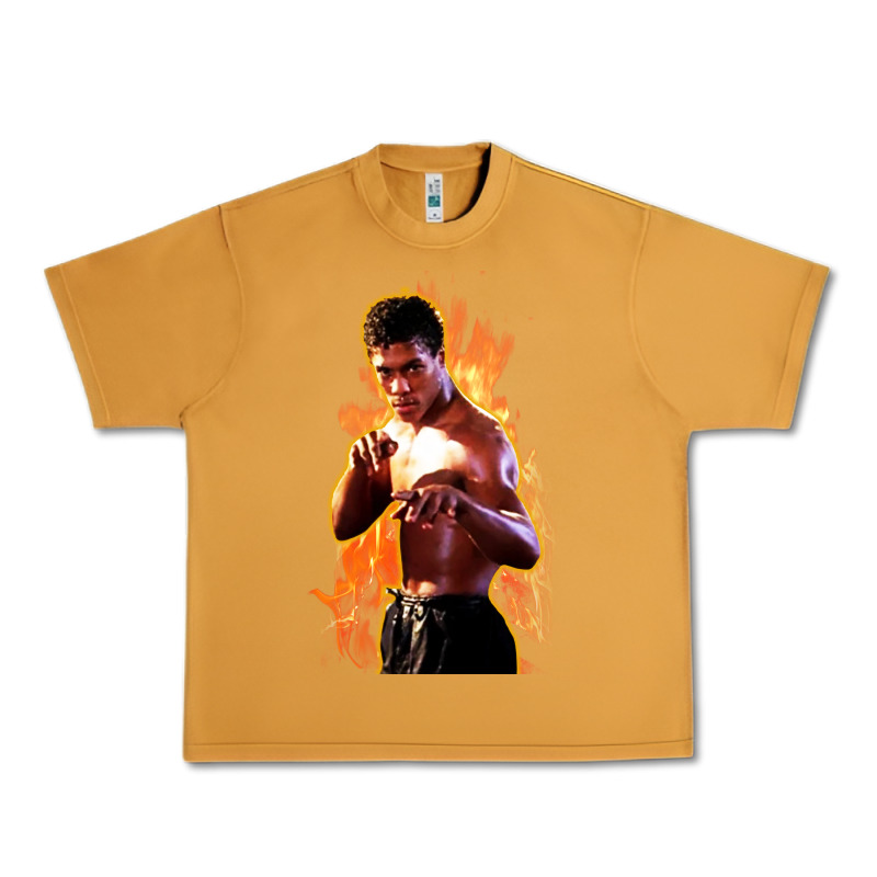 Bruce Leroy Urban Heavy Tee by artisFamous | Teevron
