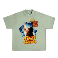 Oil Green bark at the moon Urban Heavy Tee - artisFamous