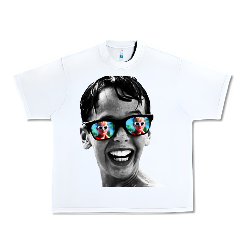 Squints Urban Heavy Tee by artisFamous | Teevron