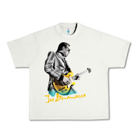 Pistachio bonamassa guitar Urban Heavy Tee - artisFamous