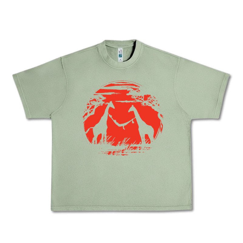 Giraffe Urban Heavy Tee by artisFamous | Teevron