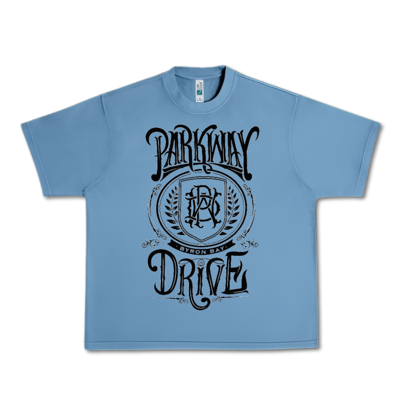 Essential Design Urban Heavy Tee by artisFamous | Teevron