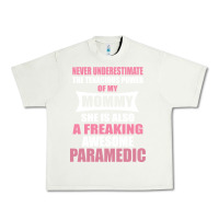 Pistachio never underestimate mommy paramedic Urban Heavy Tee - artisFamous