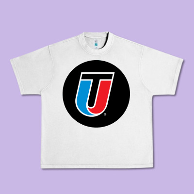 Universal Technical Institute College Urban Heavy Tee Designed By Artisfamous