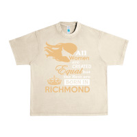 Sandshell women are born in richmond Urban Heavy Tee - artisFamous