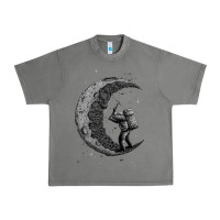 Tornado digging the moon Urban Heavy Tee - artisFamous