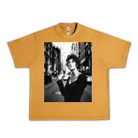 Peanut Butter linda evangelista fashion model Urban Heavy Tee - artisFamous