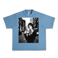 Pebble Blue linda evangelista fashion model Urban Heavy Tee - artisFamous