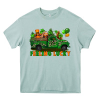 Arona feeling lucky with gnomes on truck Heavy Core Tee - FaDigitalArtStudio