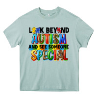 Arona look beyond autism and see someone special Heavy Core Tee - FaDigitalArtStudio