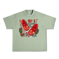 Oil Green christmas crocin around the tree Urban Heavy Tee - CowhideDigitalArt