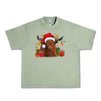 Oil Green festive highland cow Urban Heavy Tee - CowhideDigitalArt