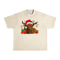 Sandshell festive highland cow Urban Heavy Tee - CowhideDigitalArt