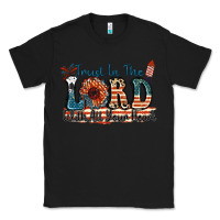 Black Trust in the lord with all your heart Classic Tee - FaDigitalArtStudio